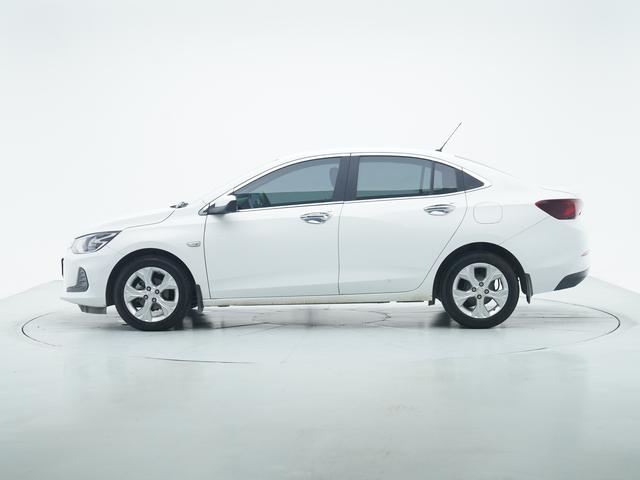 Chevrolet Cavalier 2020 thumb 2