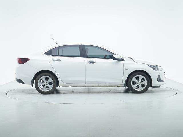 Chevrolet Cavalier 2020 thumb 6