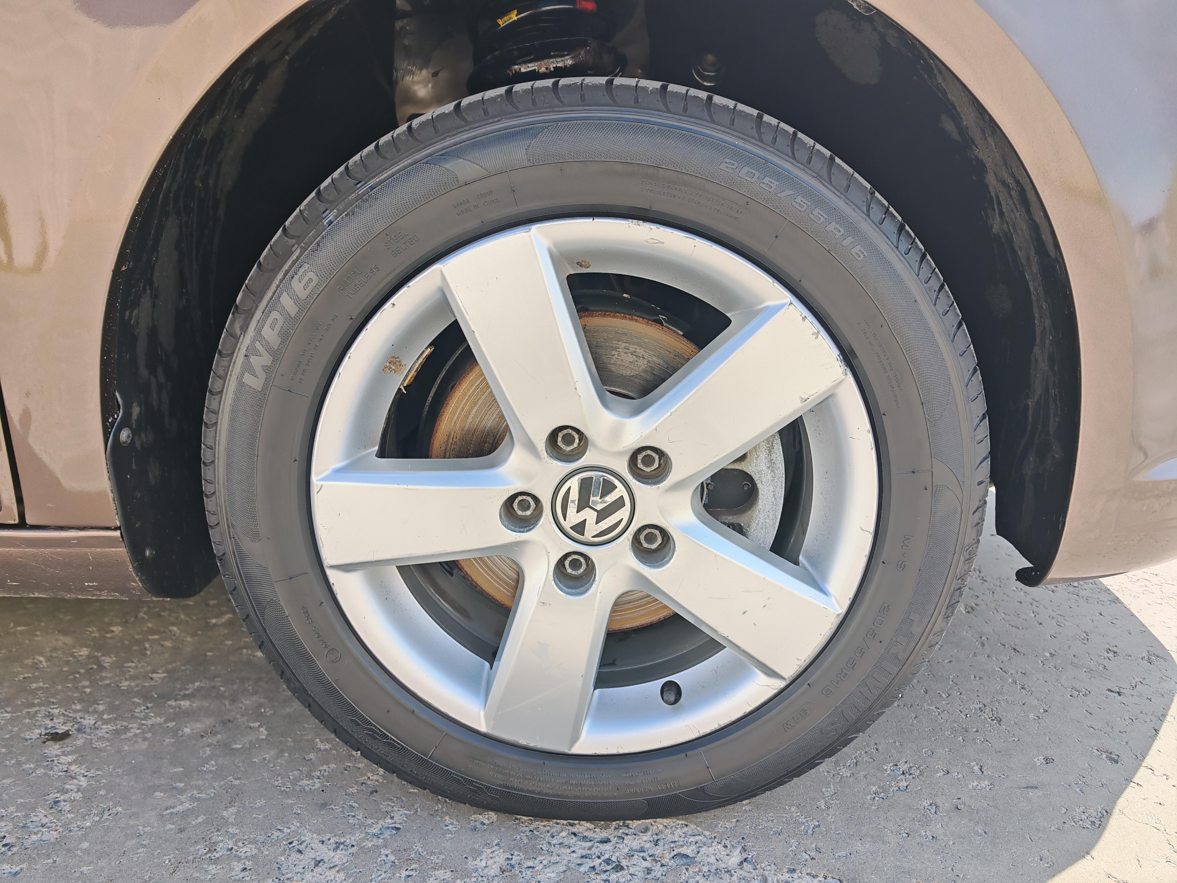 Volkswagen Touran 2013 thumb 5