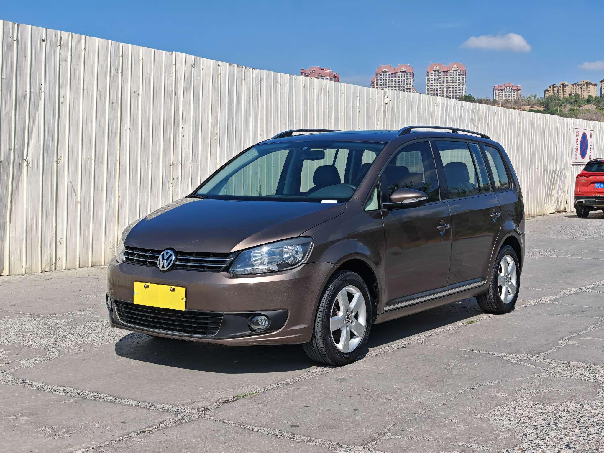 Volkswagen Touran 2013 thumb 11