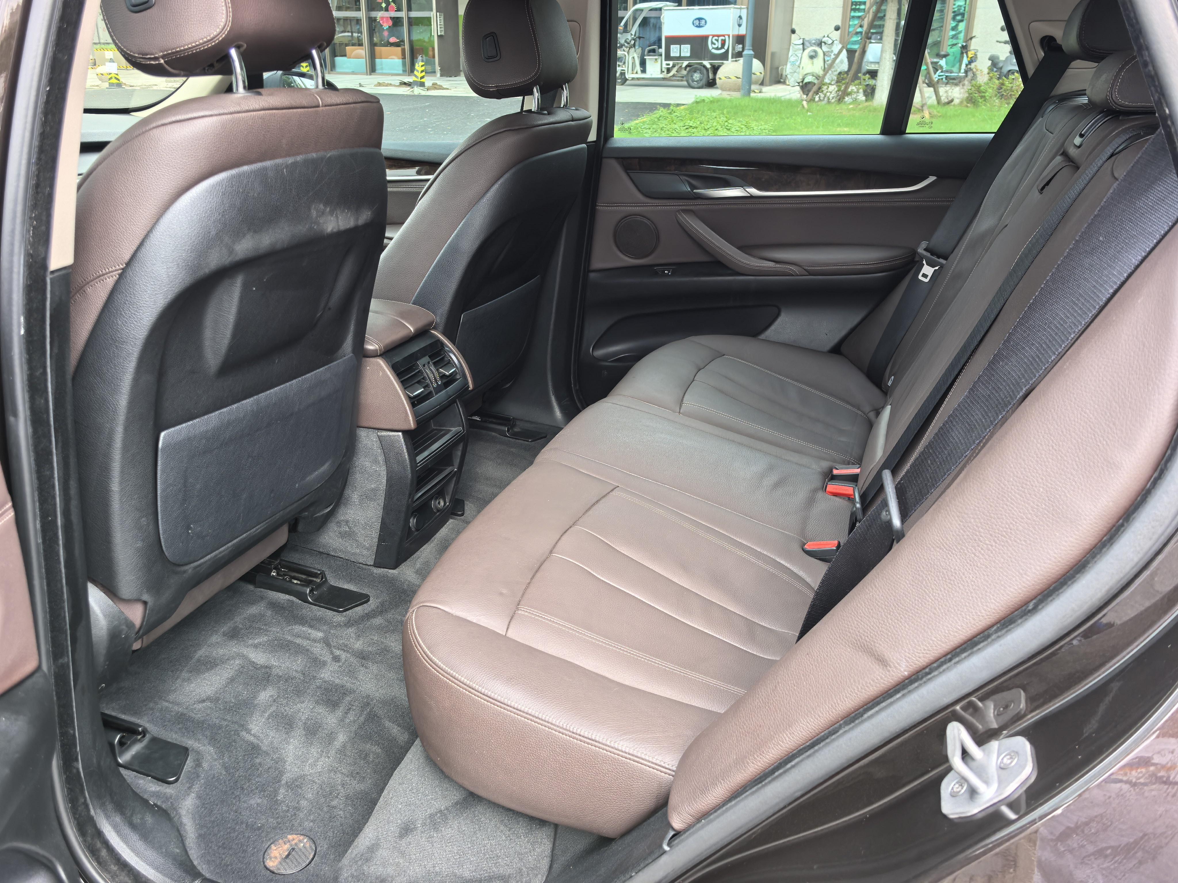 BMW X5 2014 thumb 9