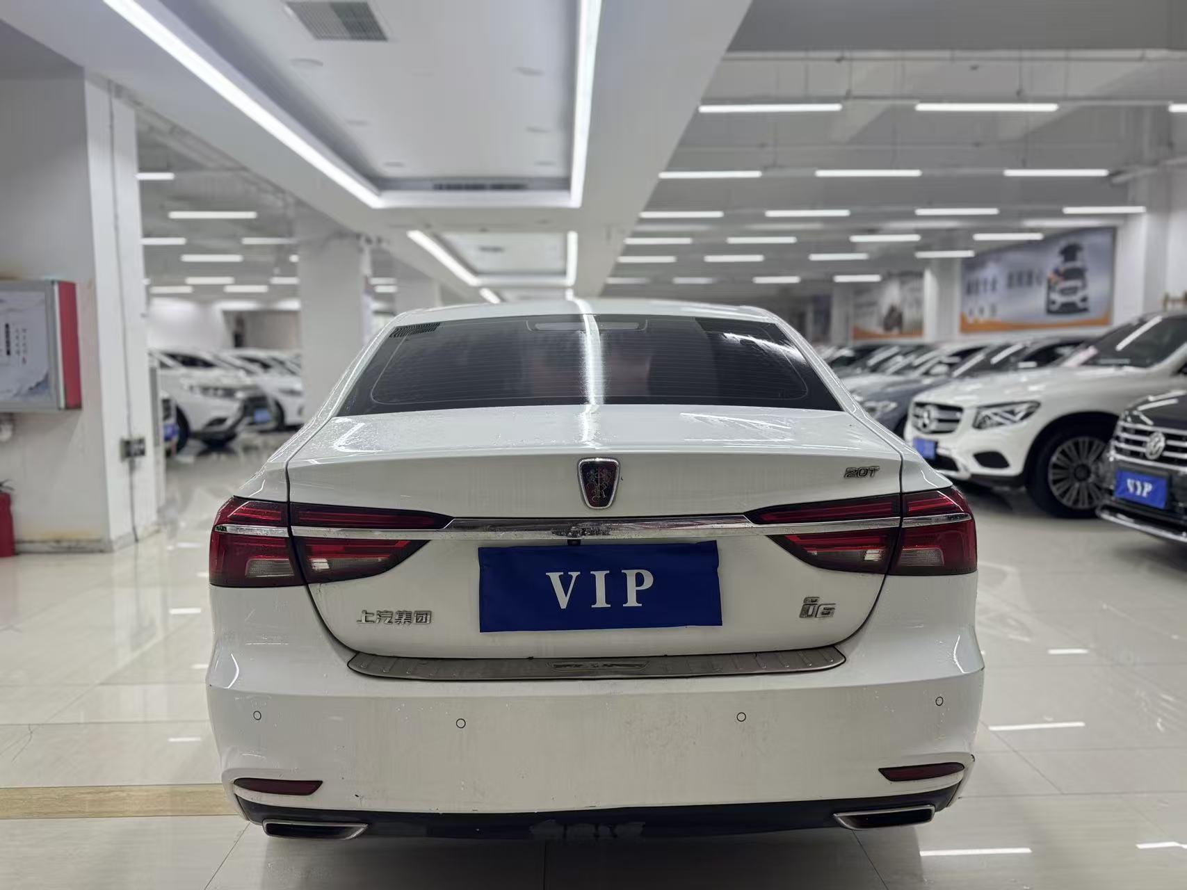 Roewe i6 2018 thumb 4