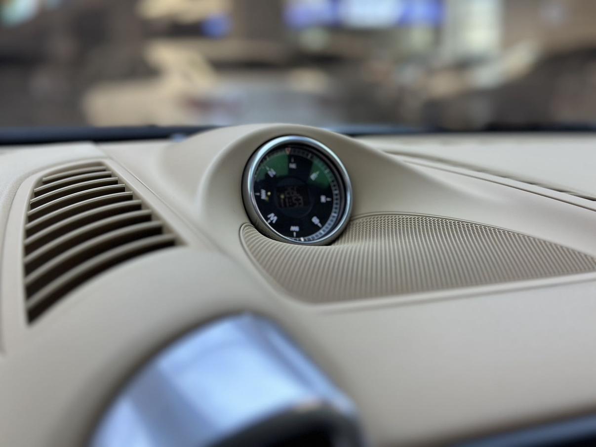 Porsche Cayenne 2014 thumb 9
