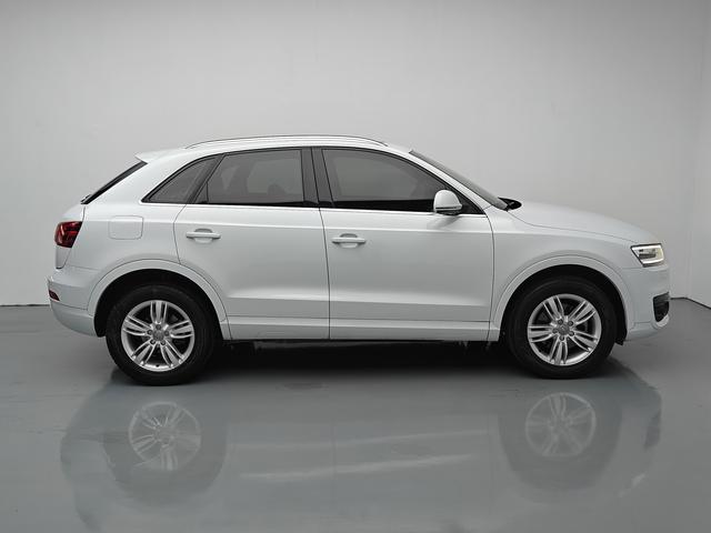 Audi Q3 2015 thumb 6