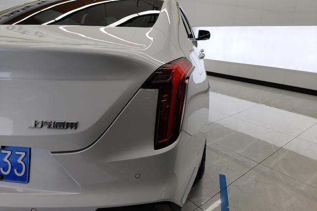 Cadillac CT4 2023 thumb 8