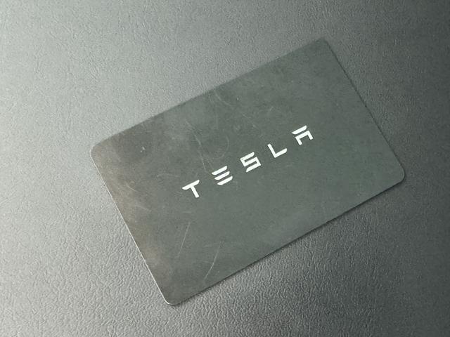 Tesla Model Y 2024 thumb 9