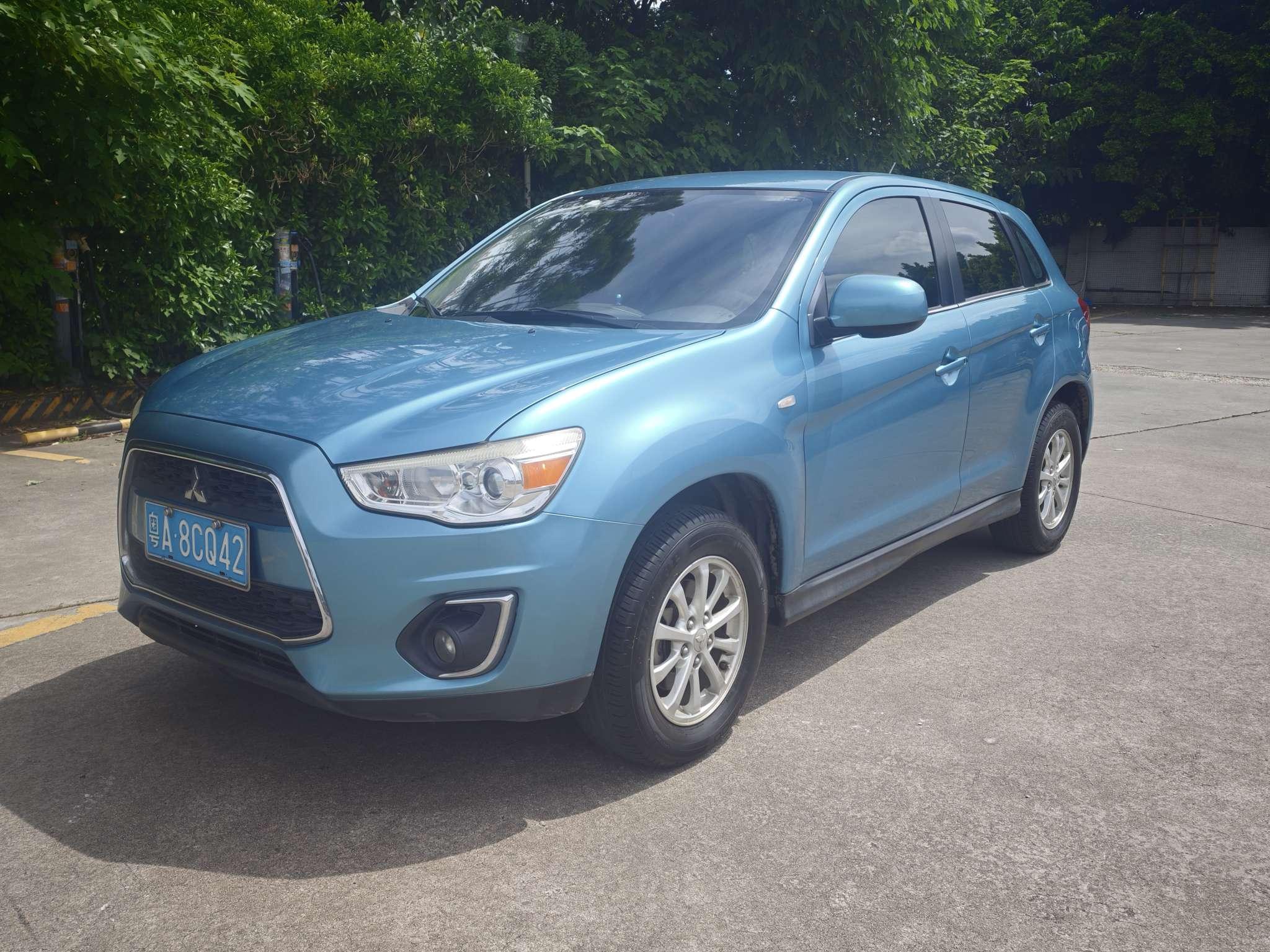 Mitsubishi ASX 2013 thumb 11