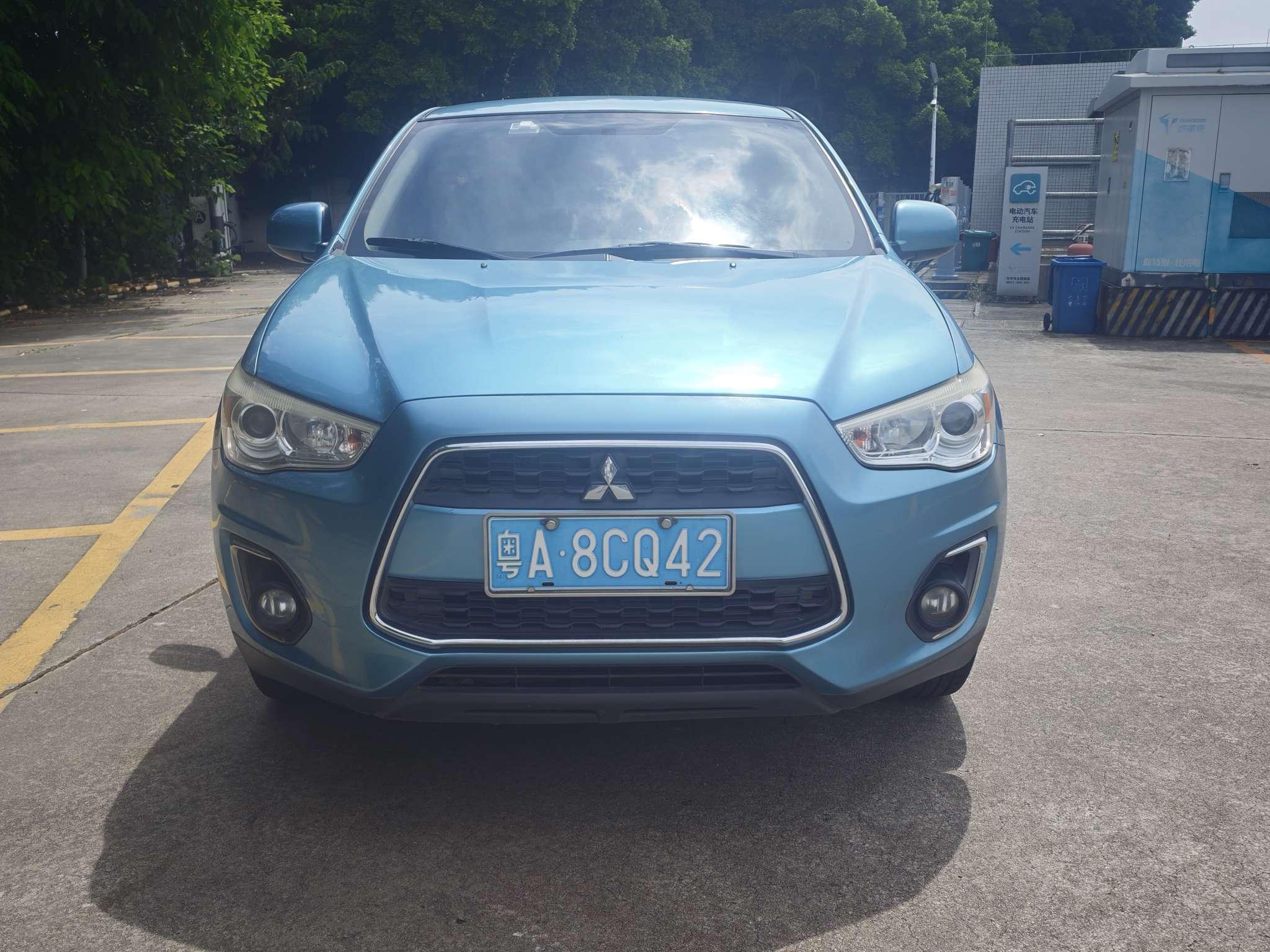 Mitsubishi ASX 2013 thumb 12