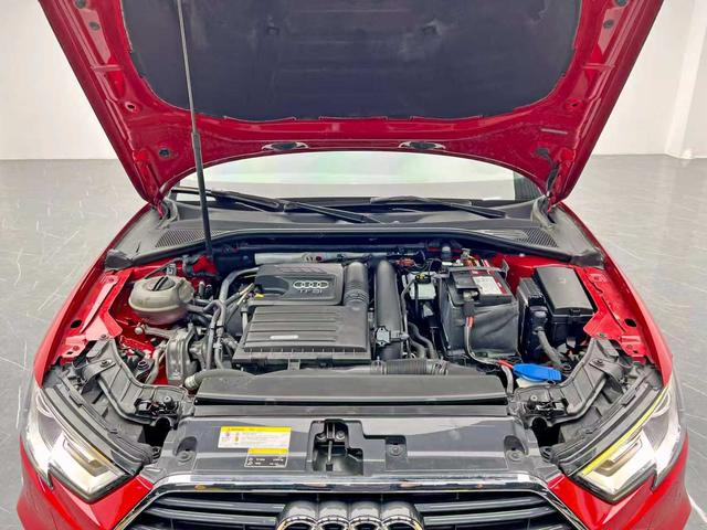 Audi A3 2018 thumb 8