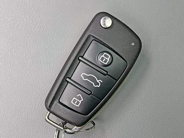 Audi A3 2018 thumb 9