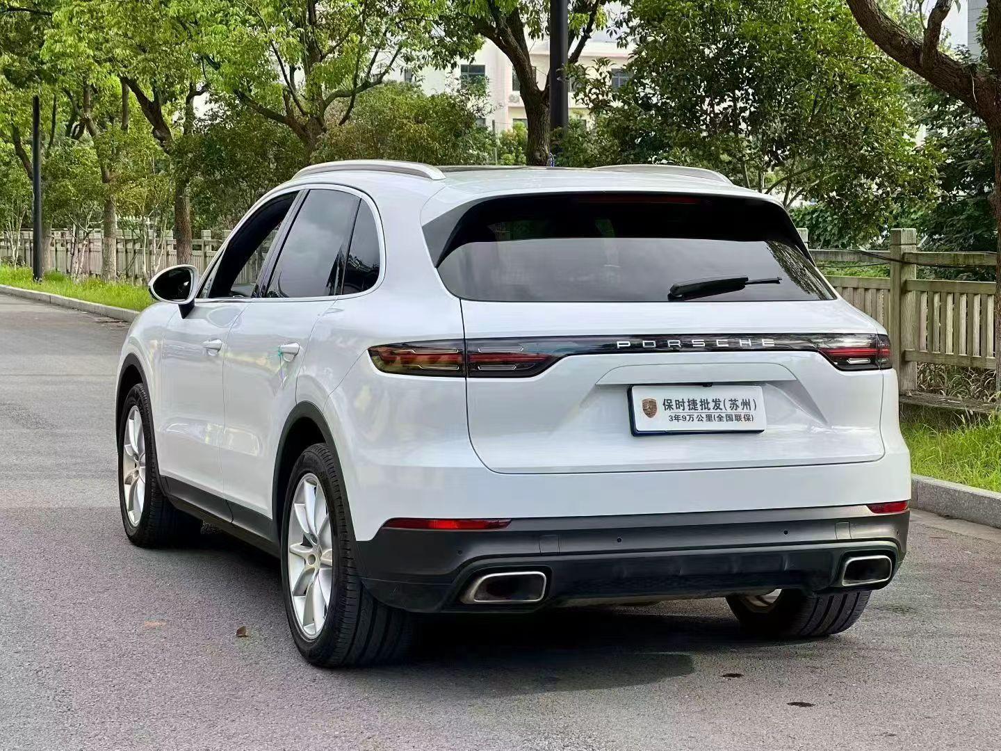 Porsche Cayenne 2018 thumb 2