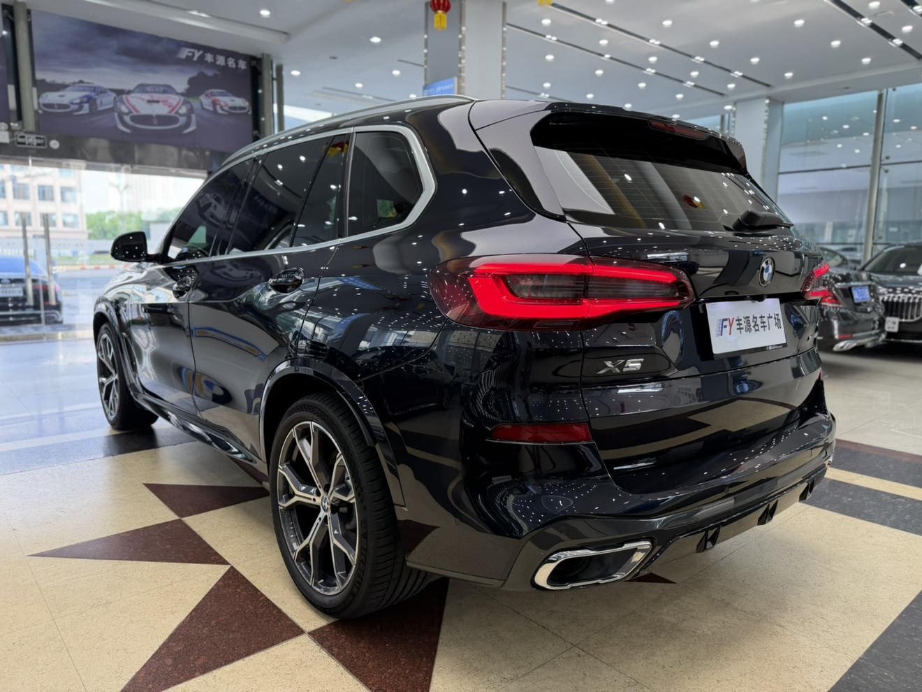 BMW X5 2021 thumb 3