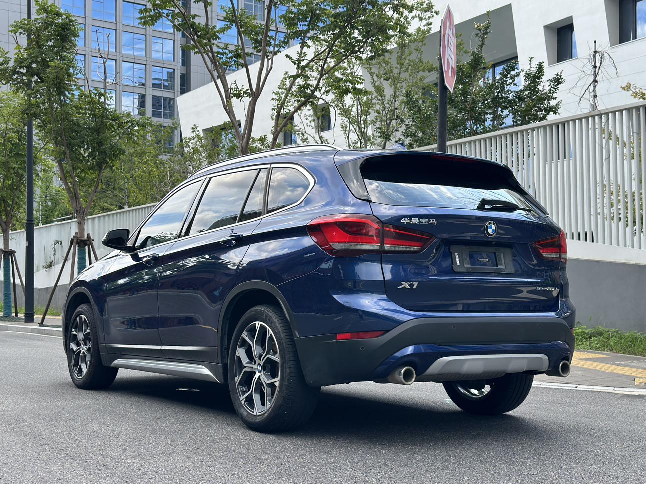 BMW X1 2020 thumb 3