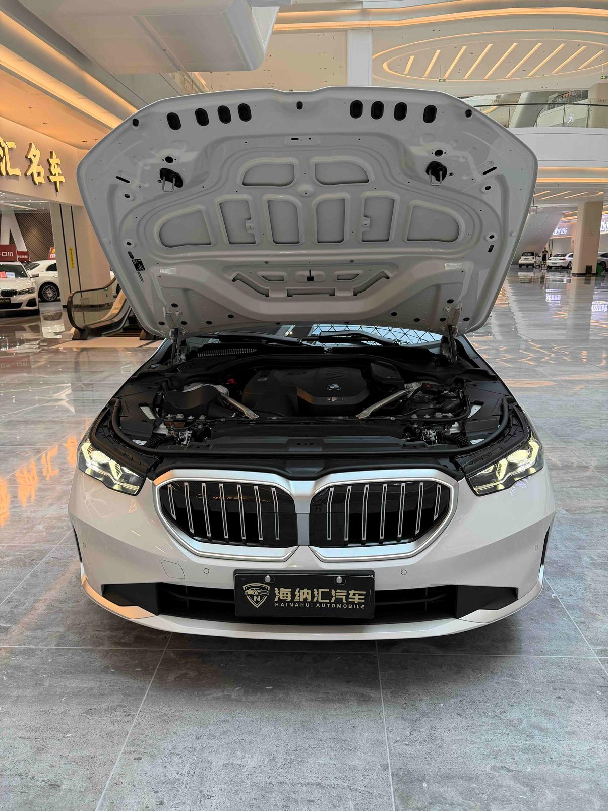 BMW 5 серии 2024 thumb 8
