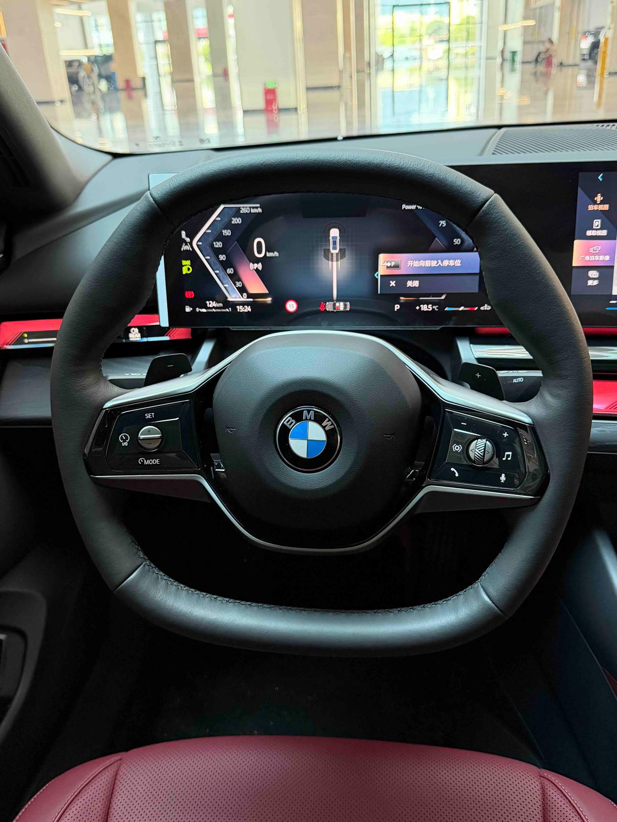 BMW 5 серии 2024 thumb 10