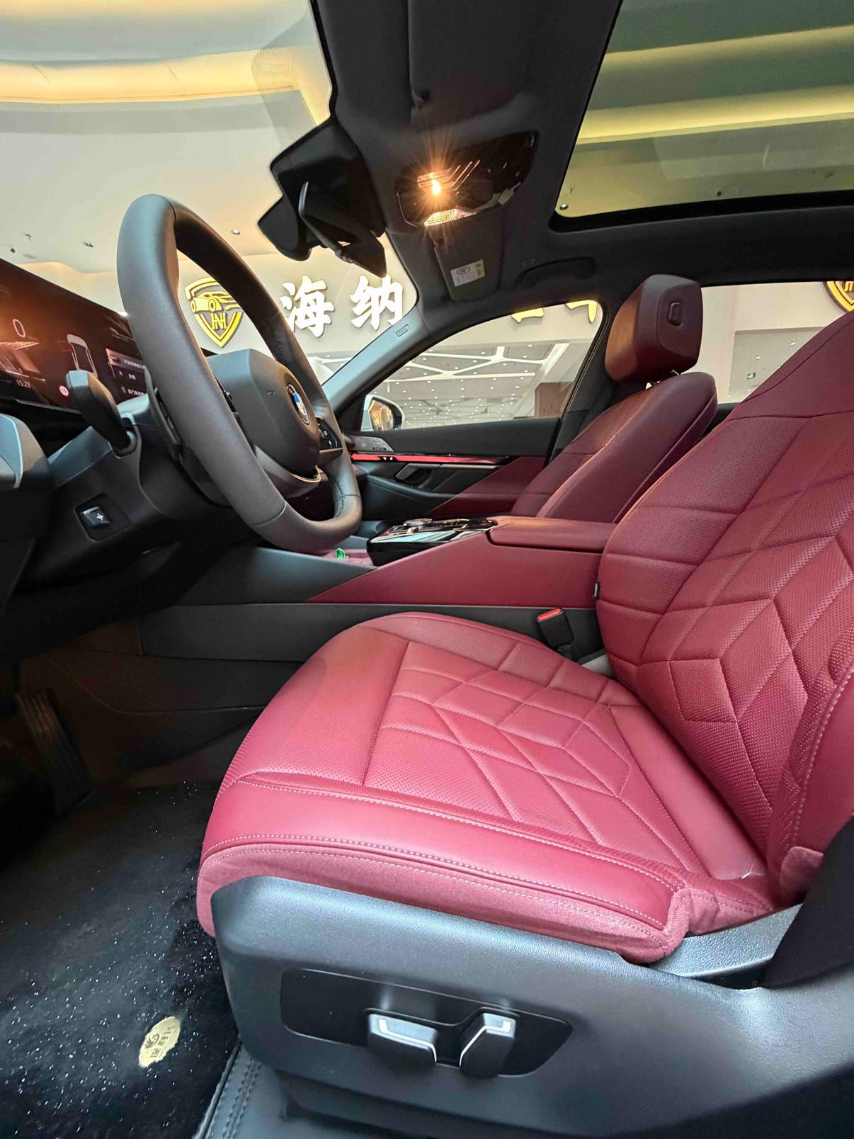 BMW 5 серии 2024 thumb 12