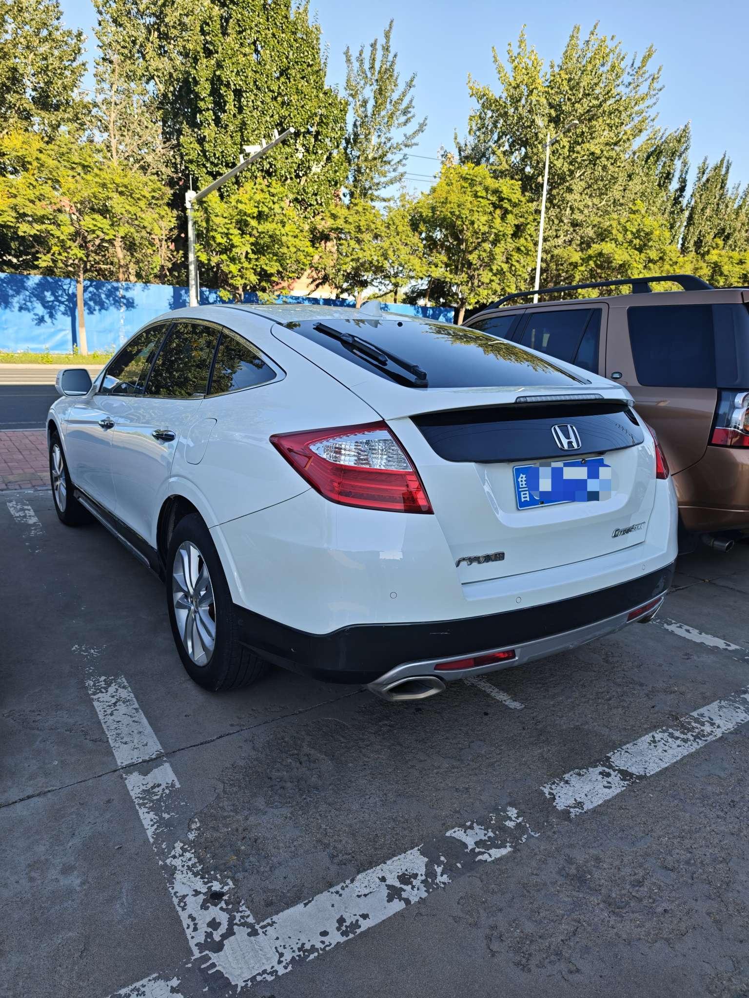 Honda Crosstour 2014 thumb 2
