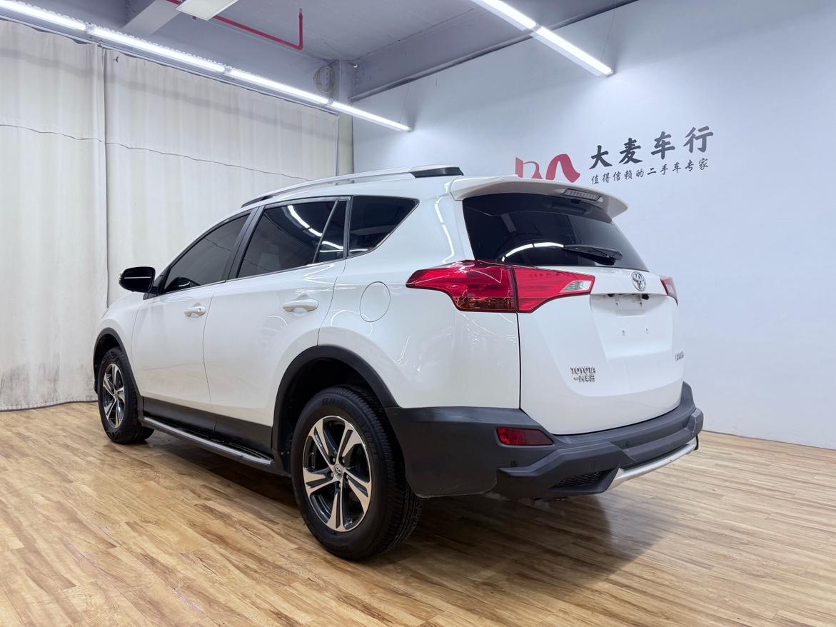 Toyota RAV4 2015 thumb 3