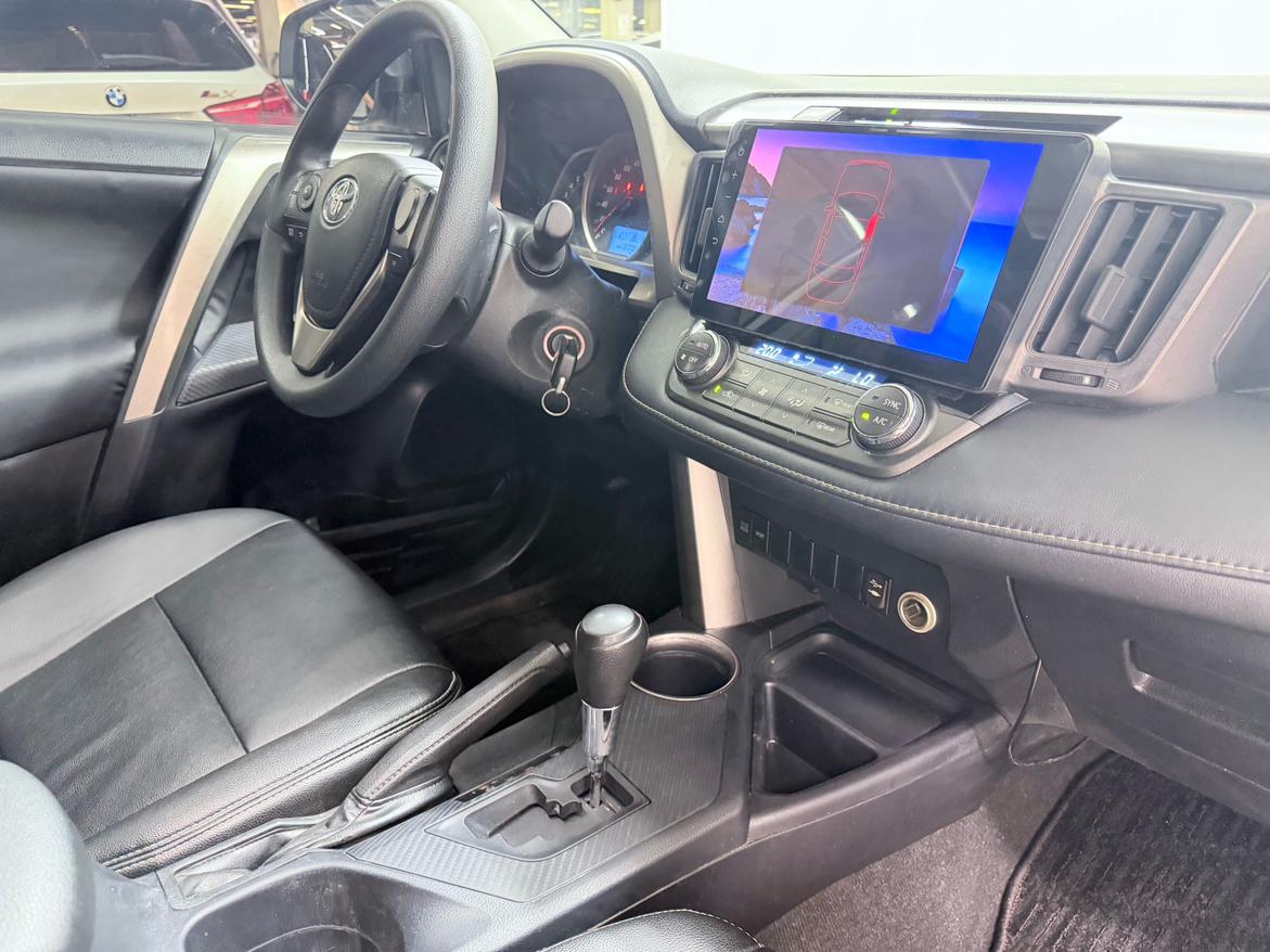 Toyota RAV4 2015 thumb 9
