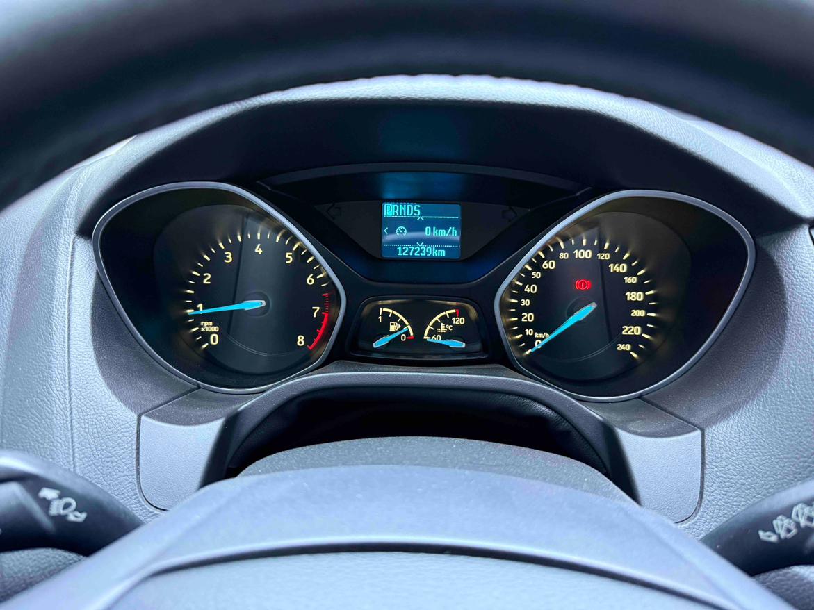 Ford Focus ST 2018 thumb 4
