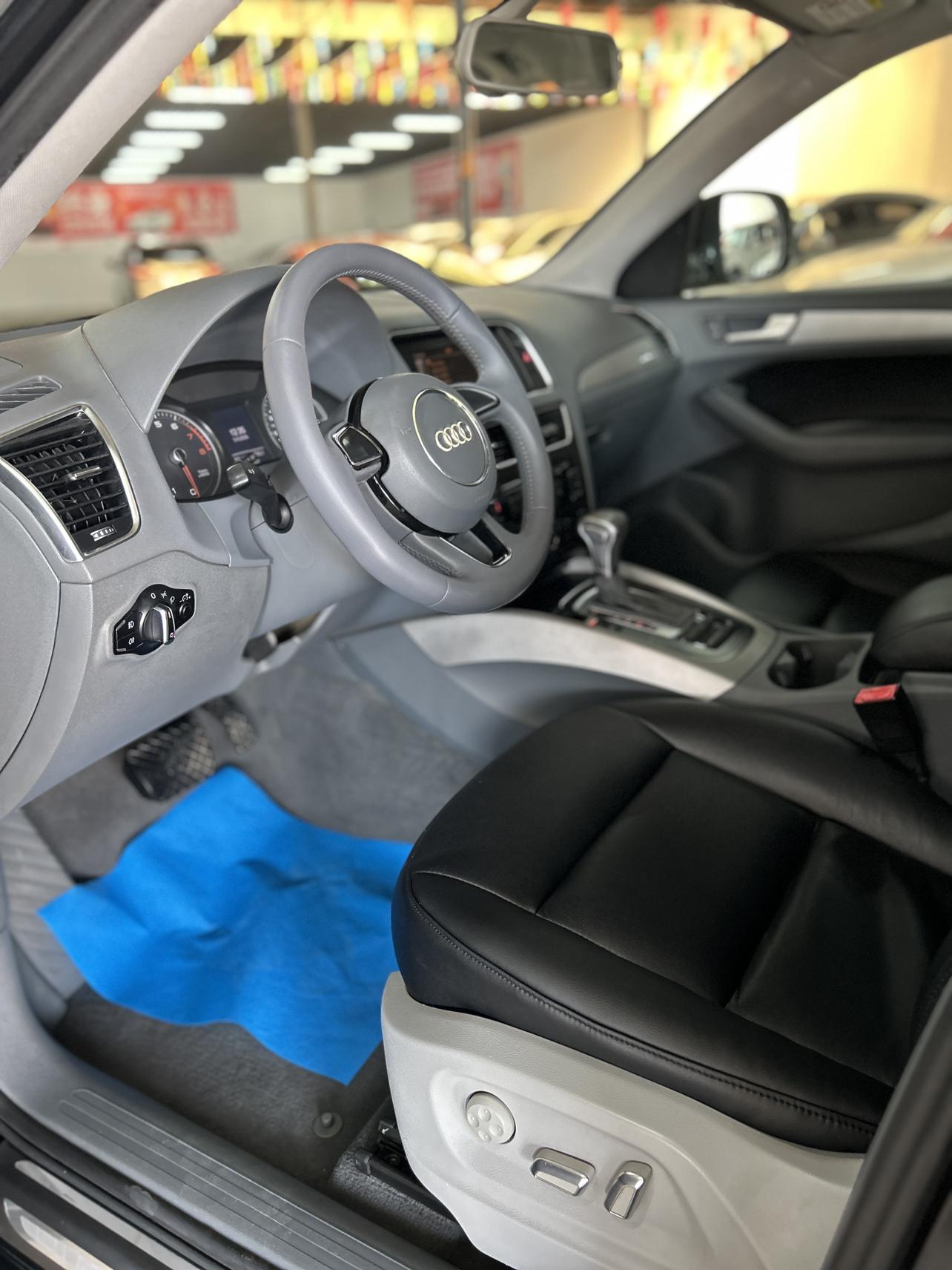 Audi Q5 2015 thumb 6