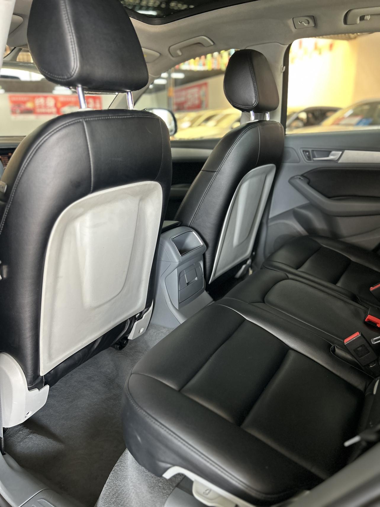 Audi Q5 2015 thumb 7
