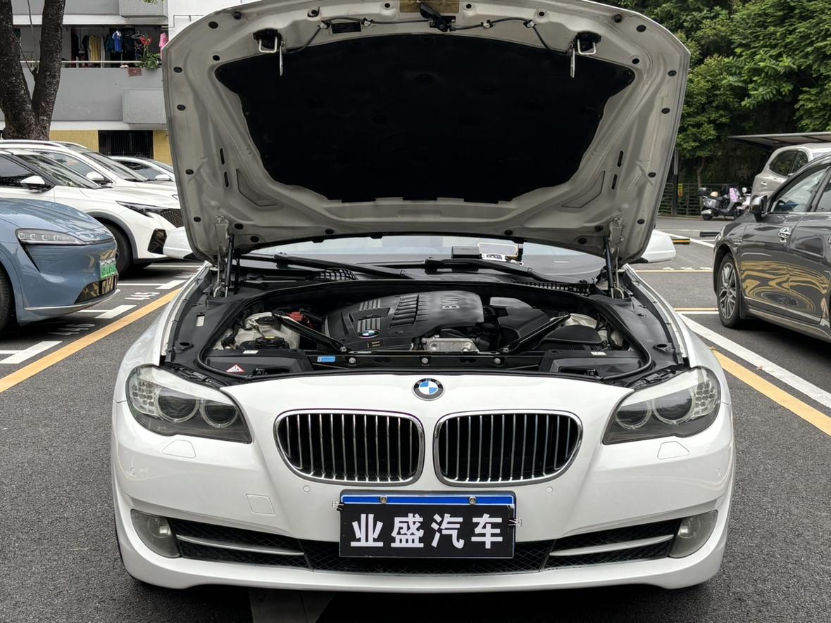 BMW 5 серии 2011 thumb 7