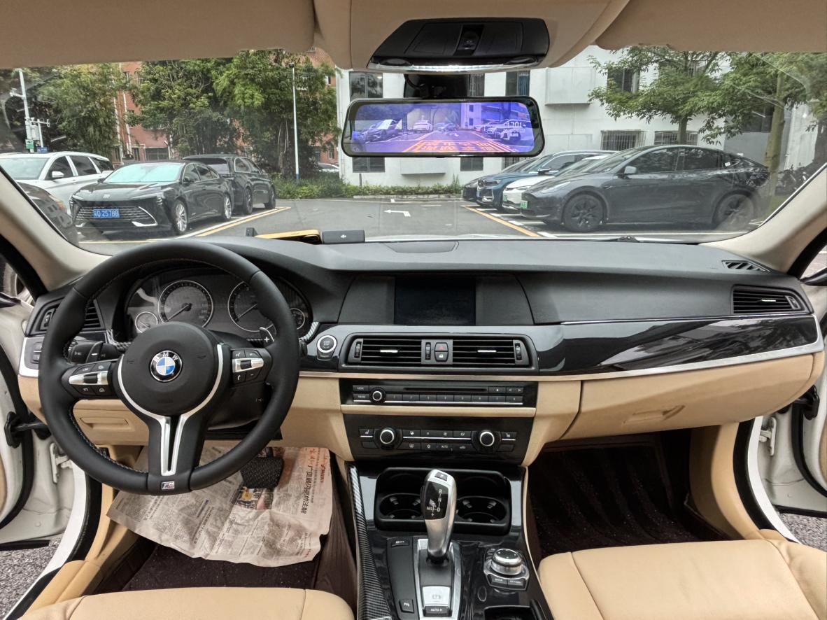 BMW 5 серии 2011 thumb 8