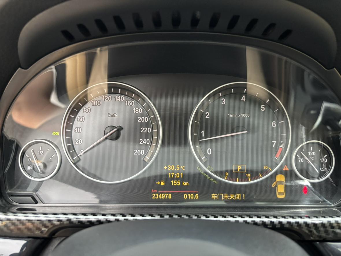 BMW 5 серии 2011 thumb 9