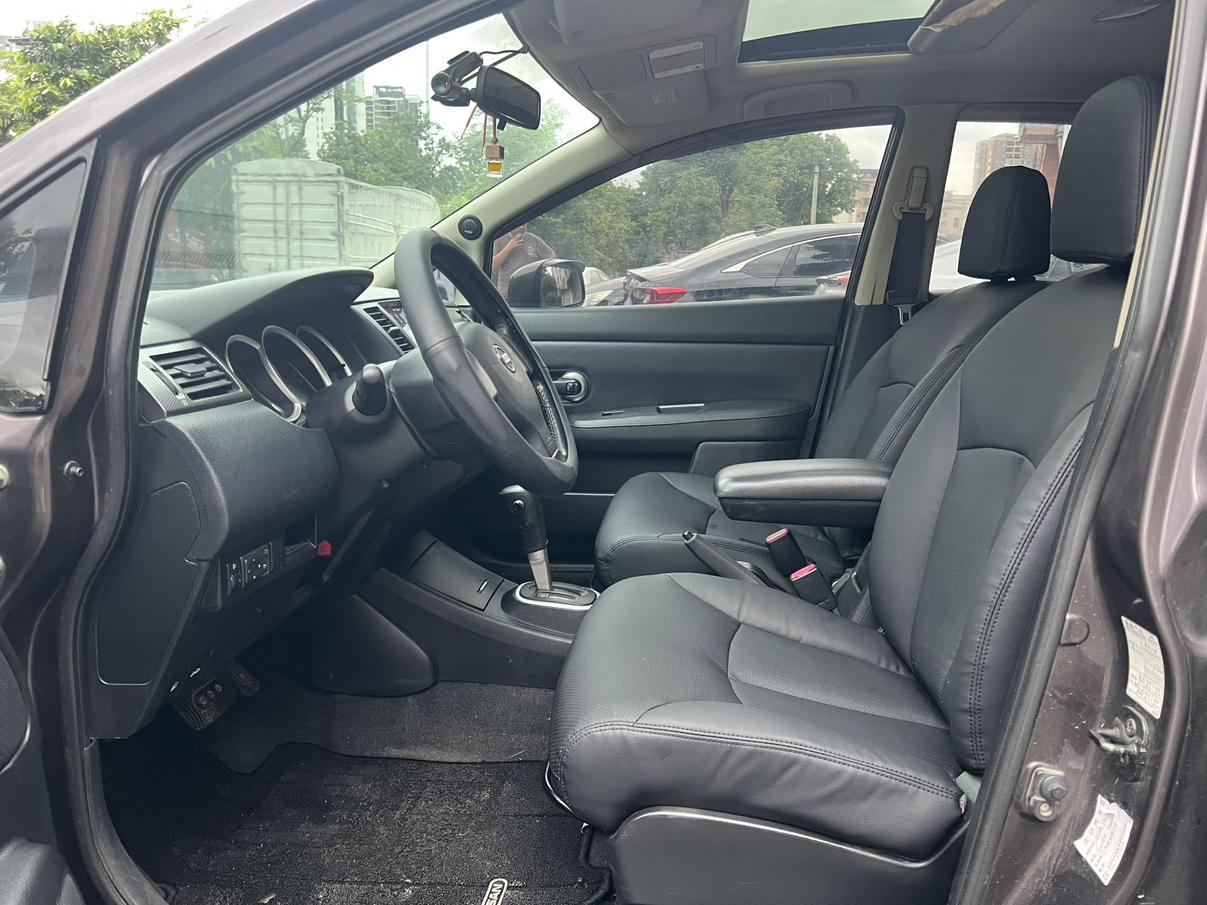 Nissan Tiida 2008 thumb 7