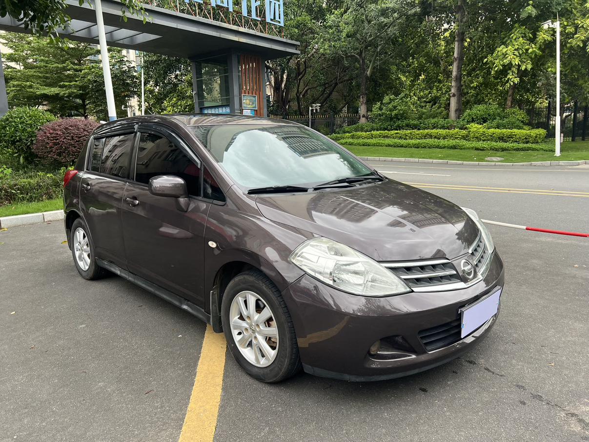 Nissan Tiida 2008 thumb 11