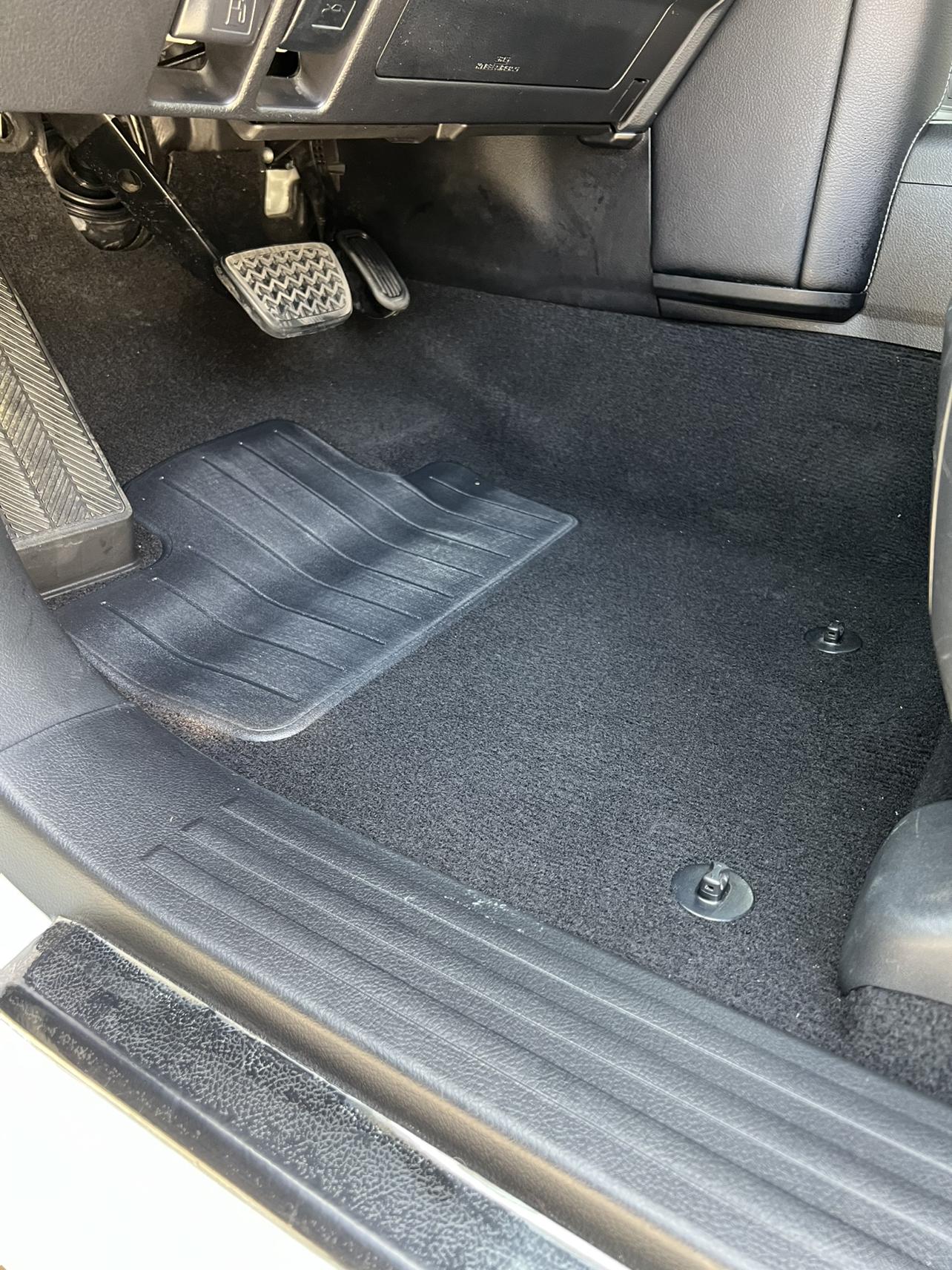 Toyota Land Cruiser Prado 2019 thumb 10