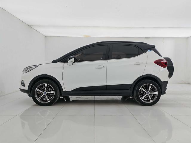 BYD Yuan 2018 thumb 2