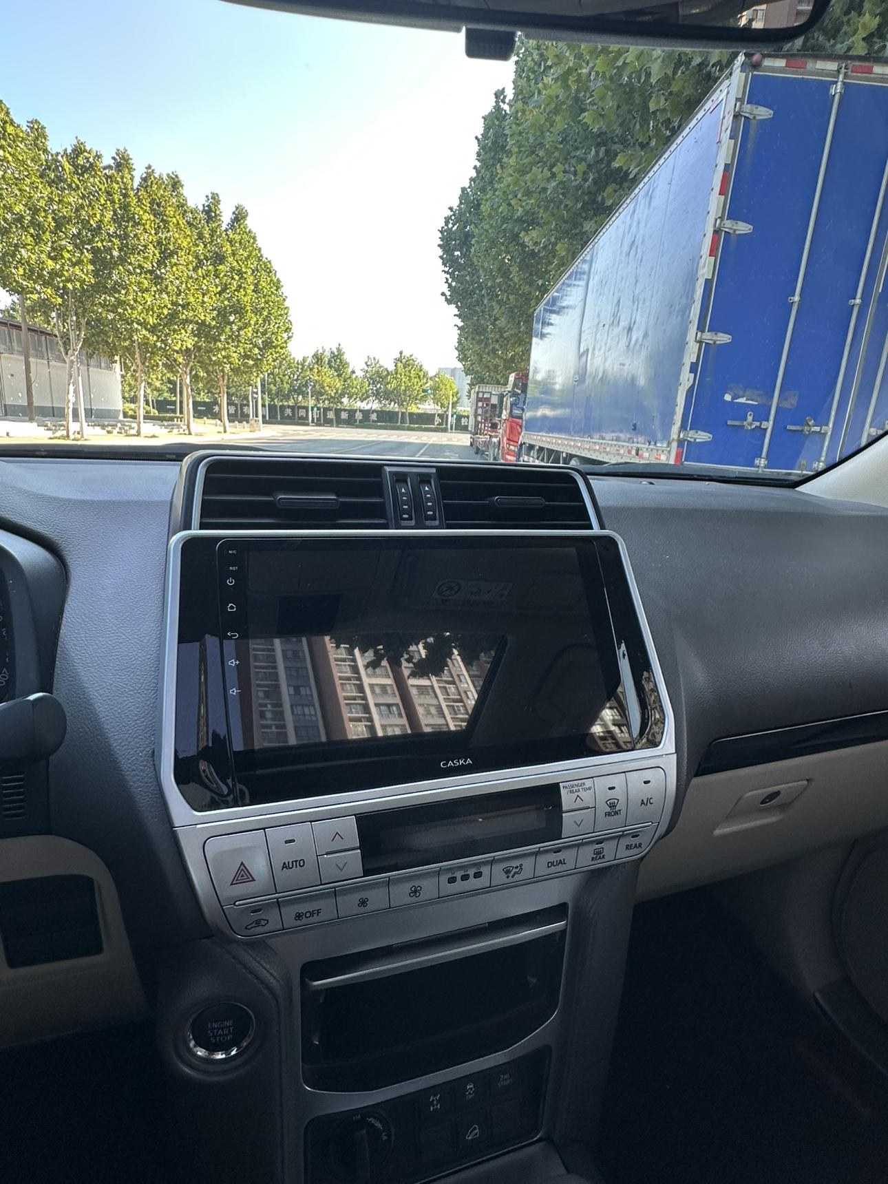Toyota Land Cruiser Prado 2020 thumb 8