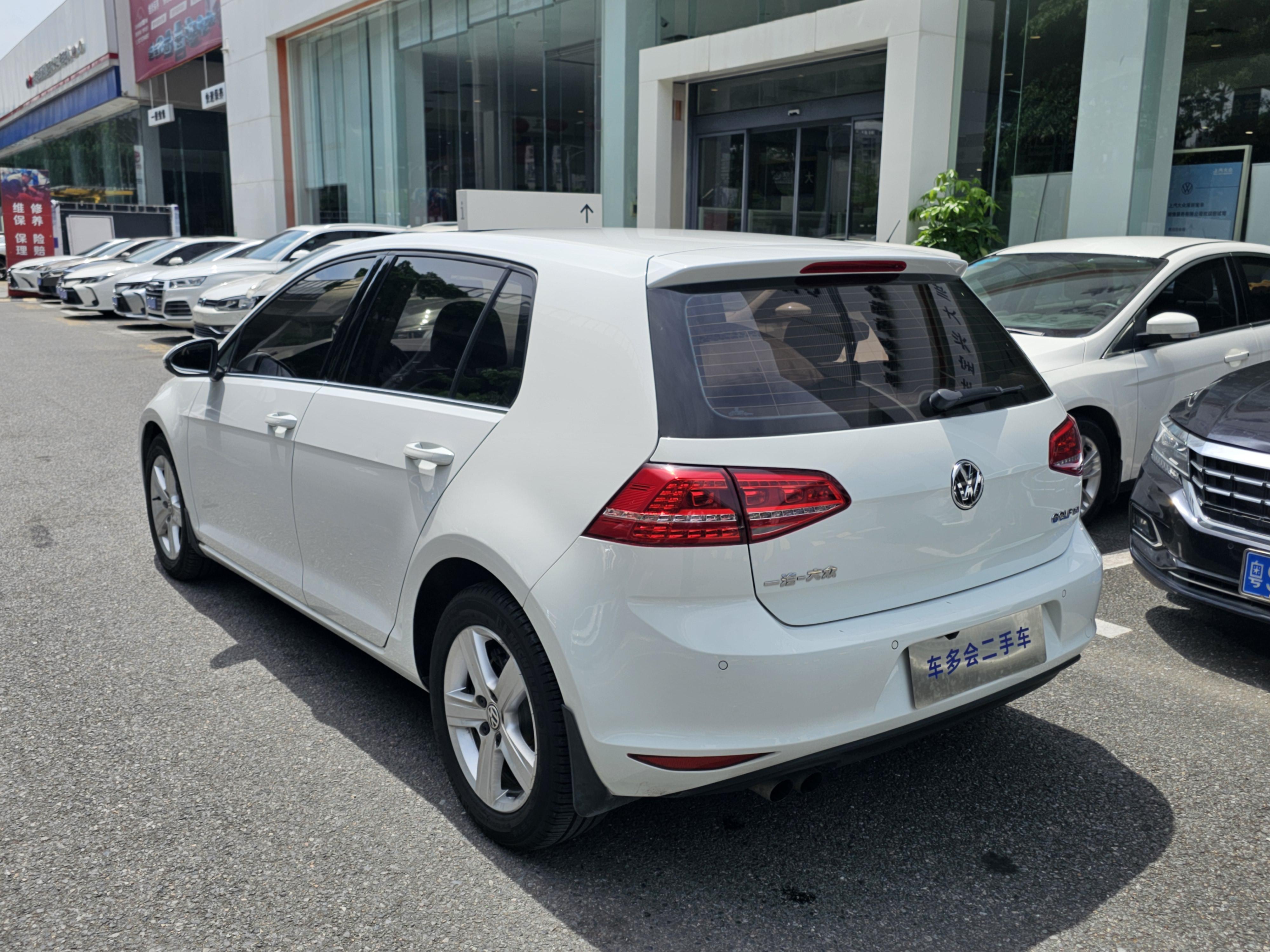 Volkswagen Golf Sportsvan 2014 thumb 2