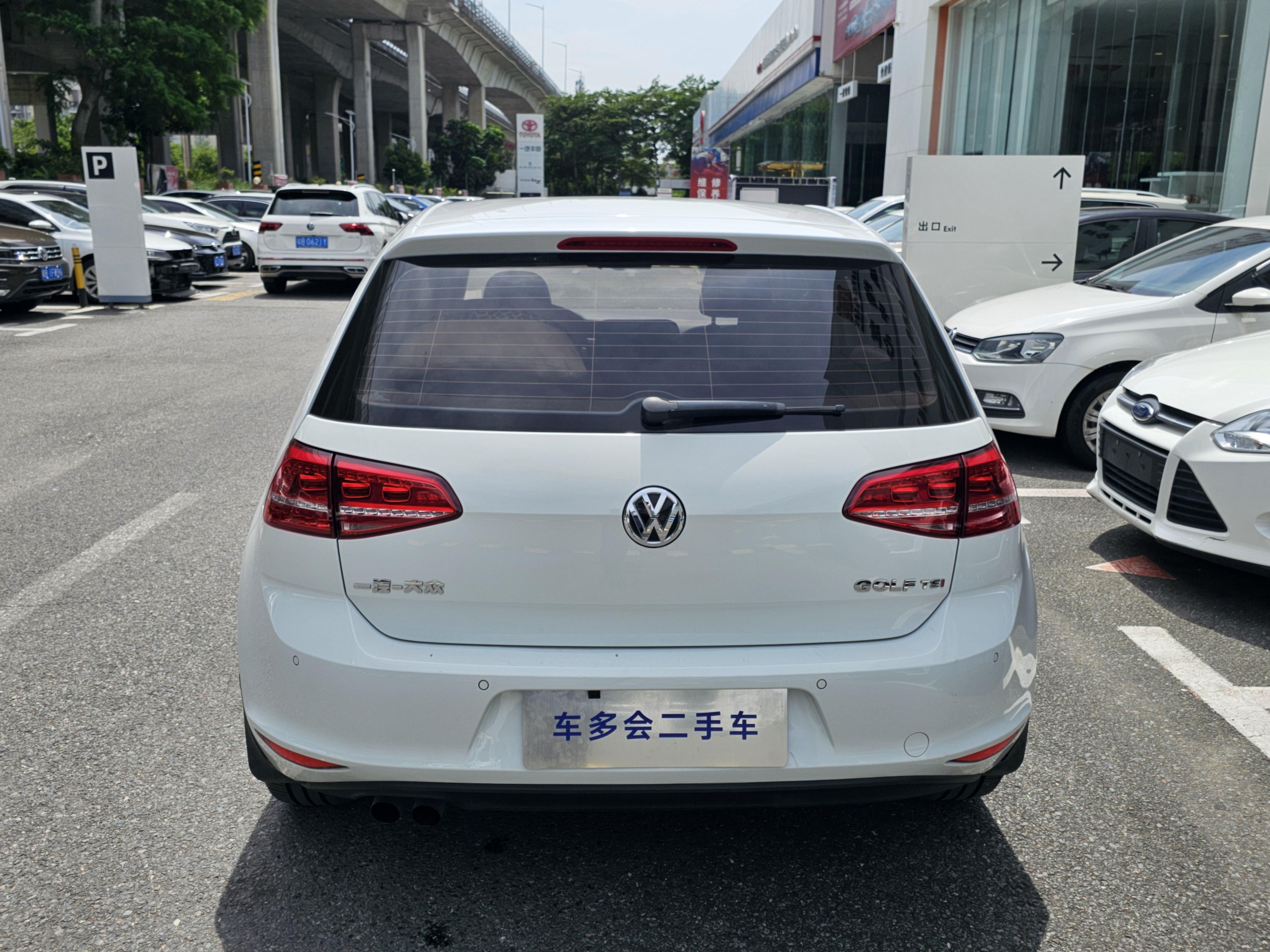 Volkswagen Golf Sportsvan 2014 thumb 3