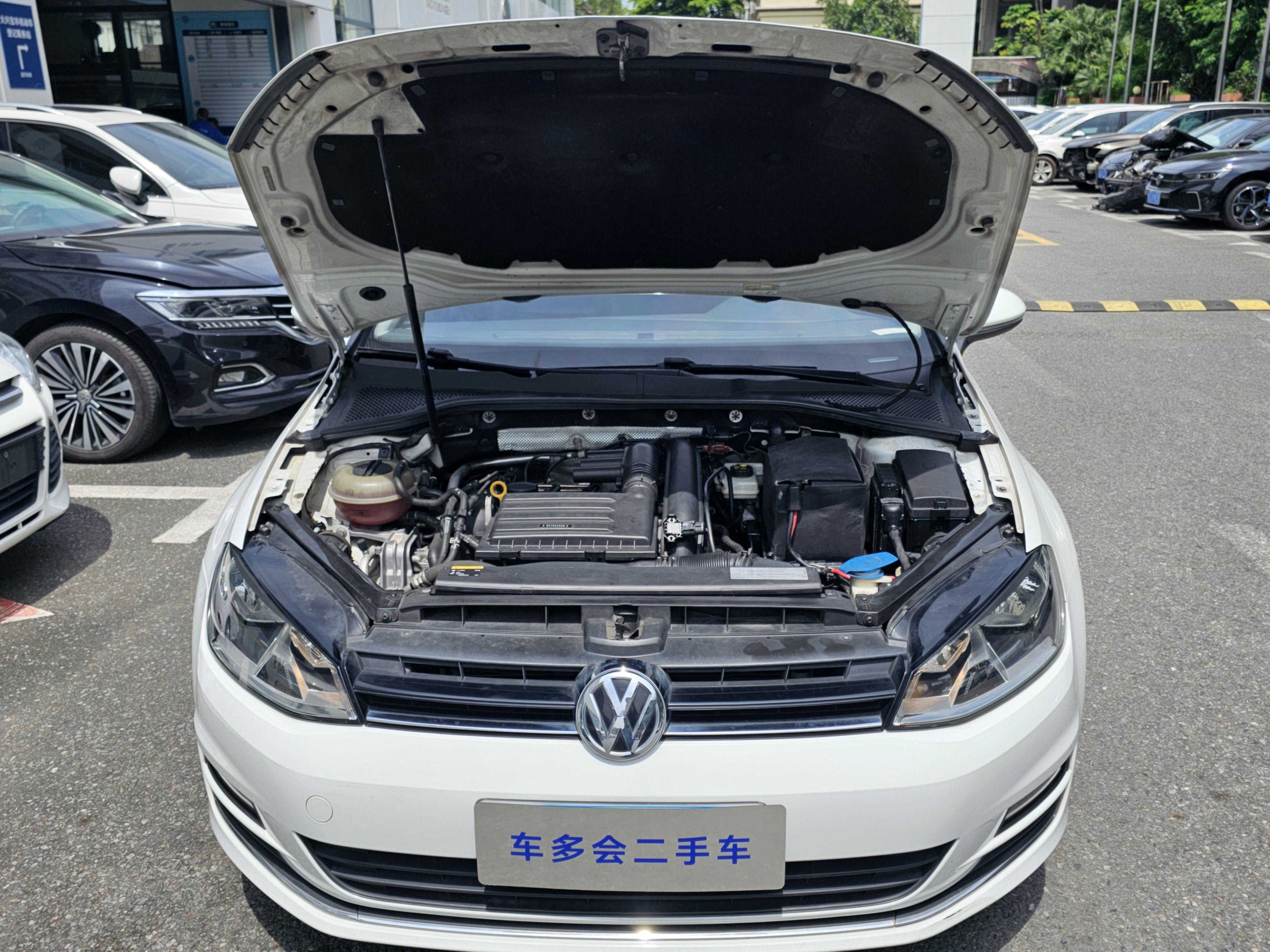 Volkswagen Golf Sportsvan 2014 thumb 5