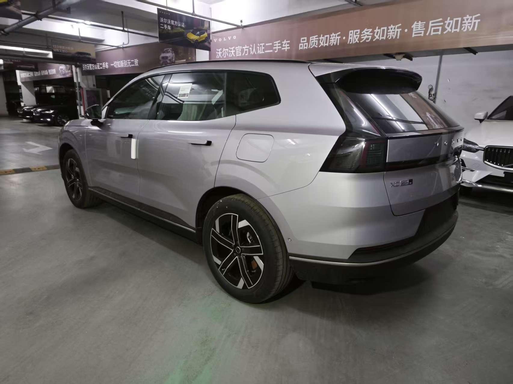 Volvo XC70 2026 thumb 11