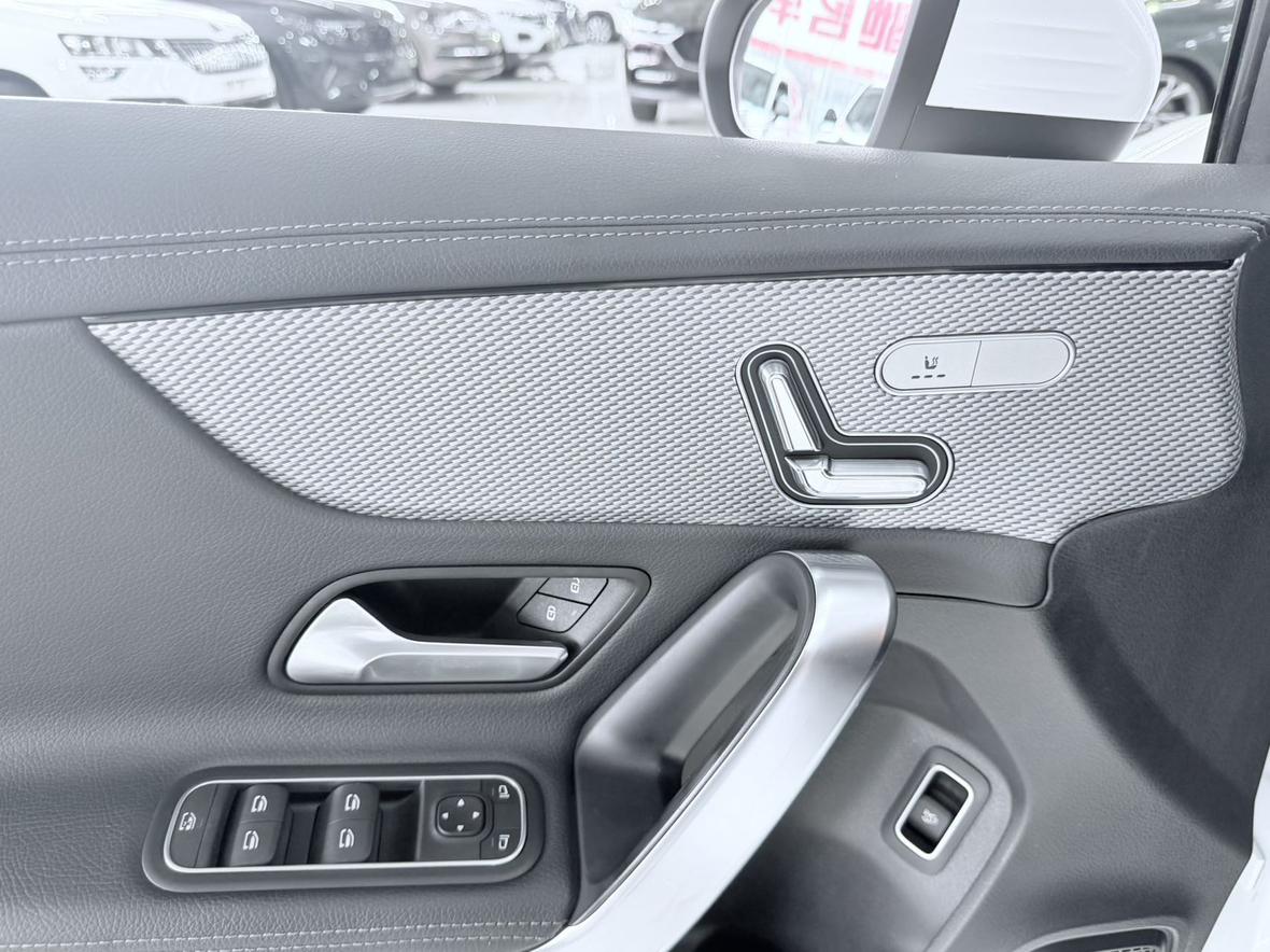 Mercedes-Benz A-Класс 2022 thumb 6