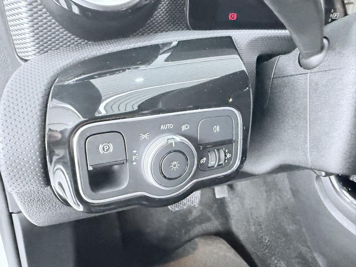 Mercedes-Benz A-Класс 2022 thumb 11