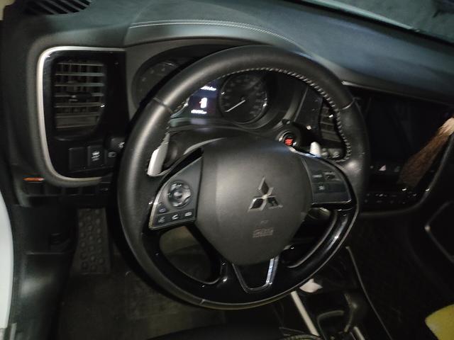 Mitsubishi Outlander 2019 thumb 7