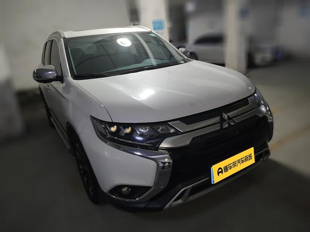 Mitsubishi Outlander 2019 thumb 12