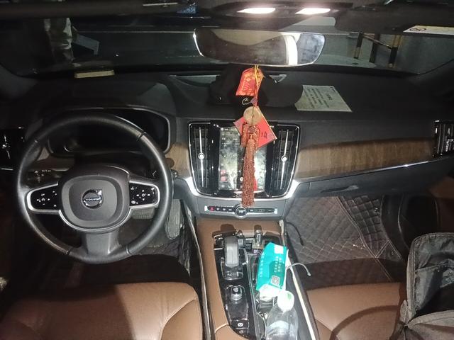 Volvo V90 2022 thumb 3