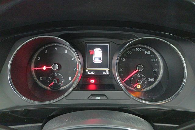 Volkswagen Tiguan 2018 thumb 12