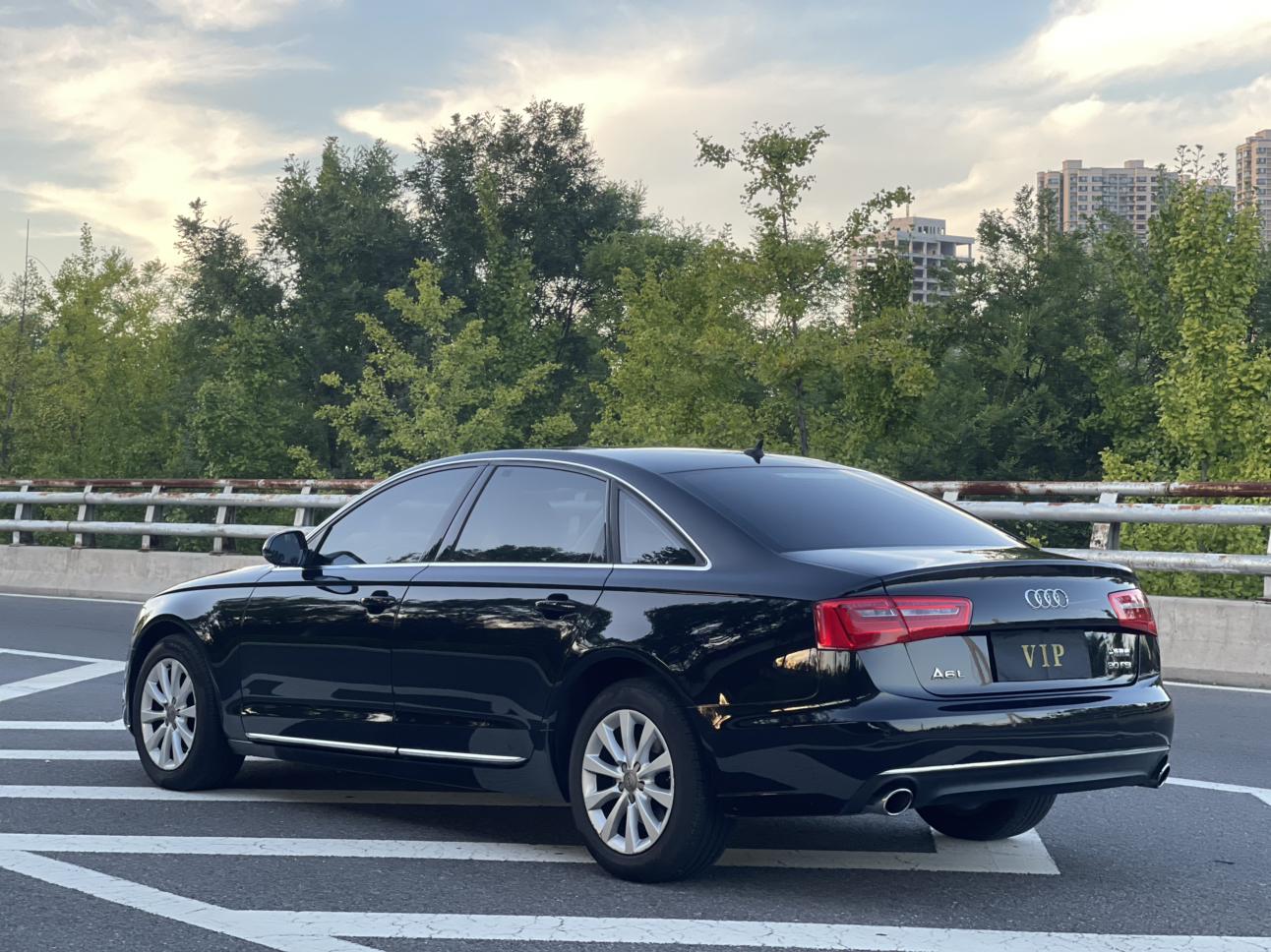Audi A6 2015 thumb 3