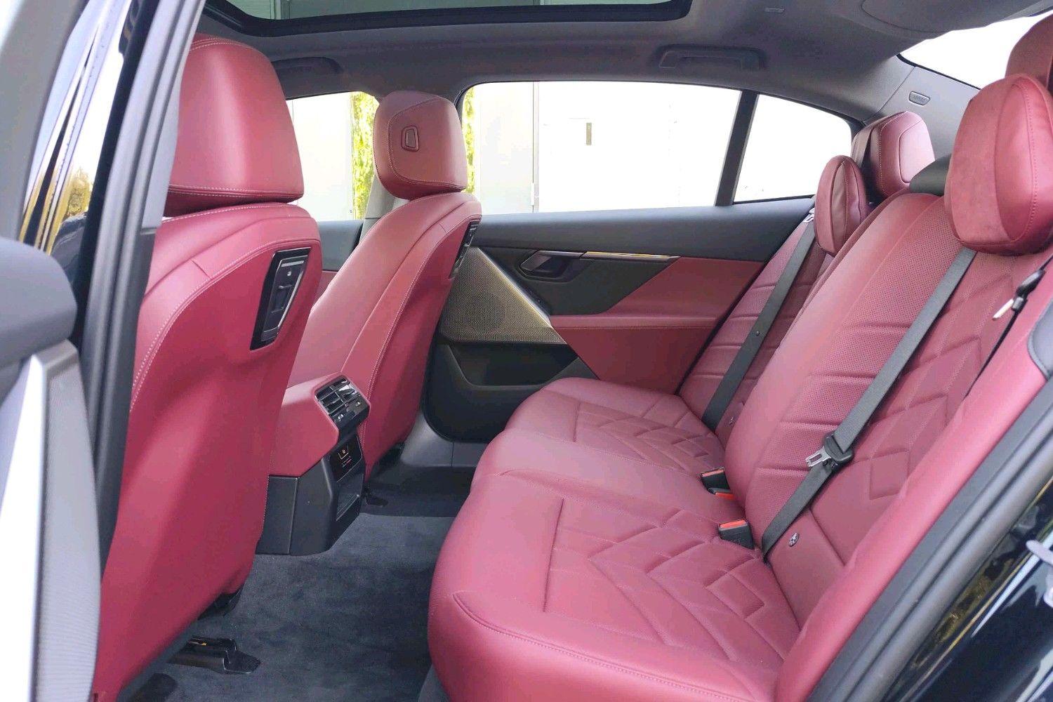 BMW i5 2024 thumb 9