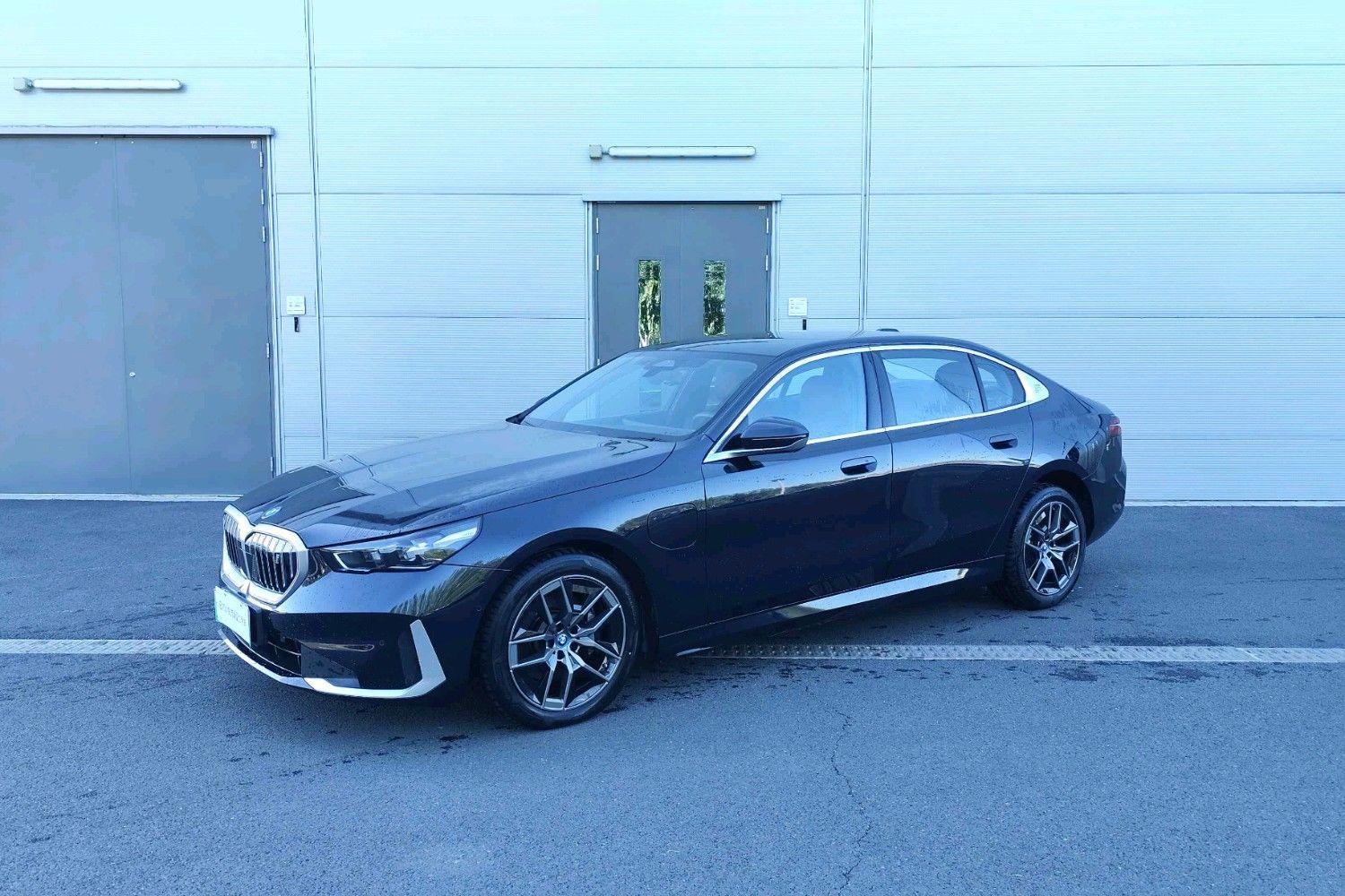 BMW i5 2024 thumb 10