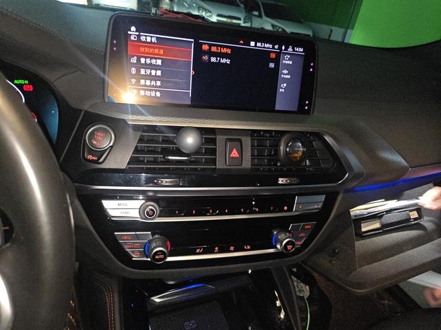 BMW X4 2020 thumb 6