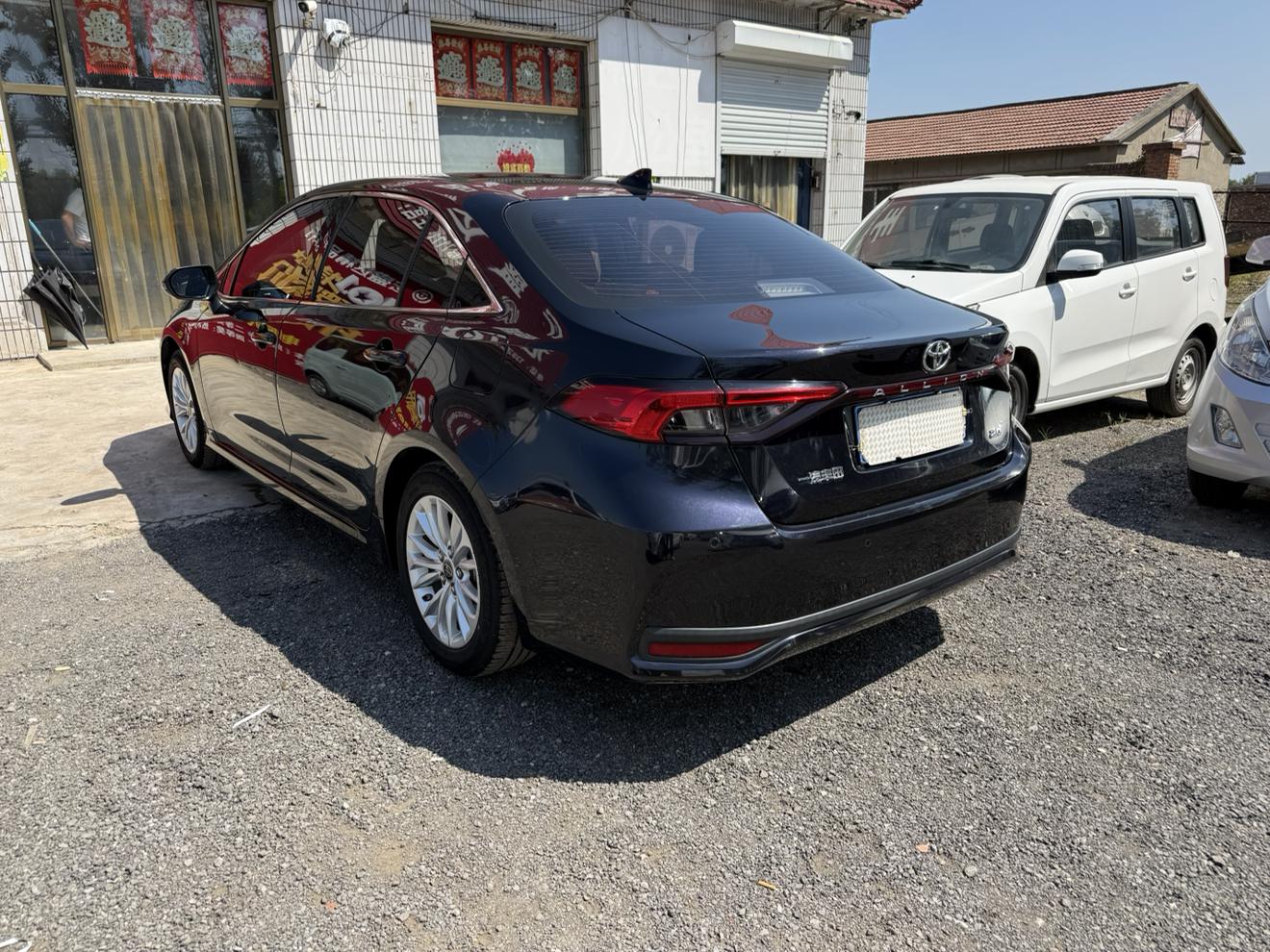 Toyota Crown 2021 thumb 2