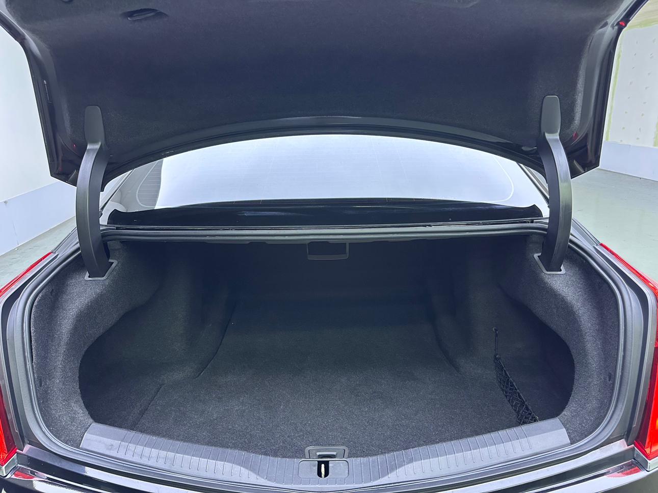 Cadillac CT6 2016 thumb 11